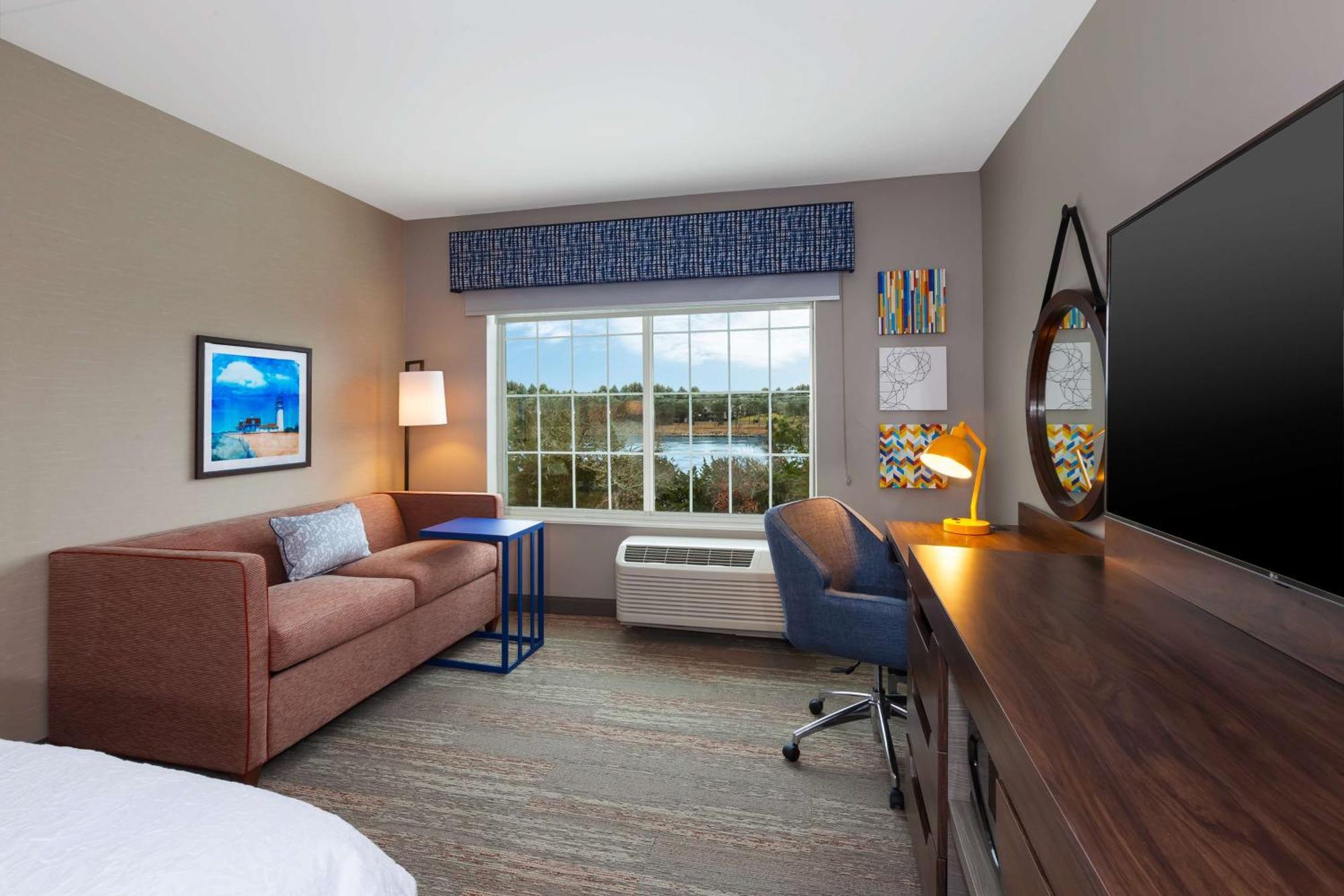 Hampton Inn Cape Cod Canal Bourne Exterior photo