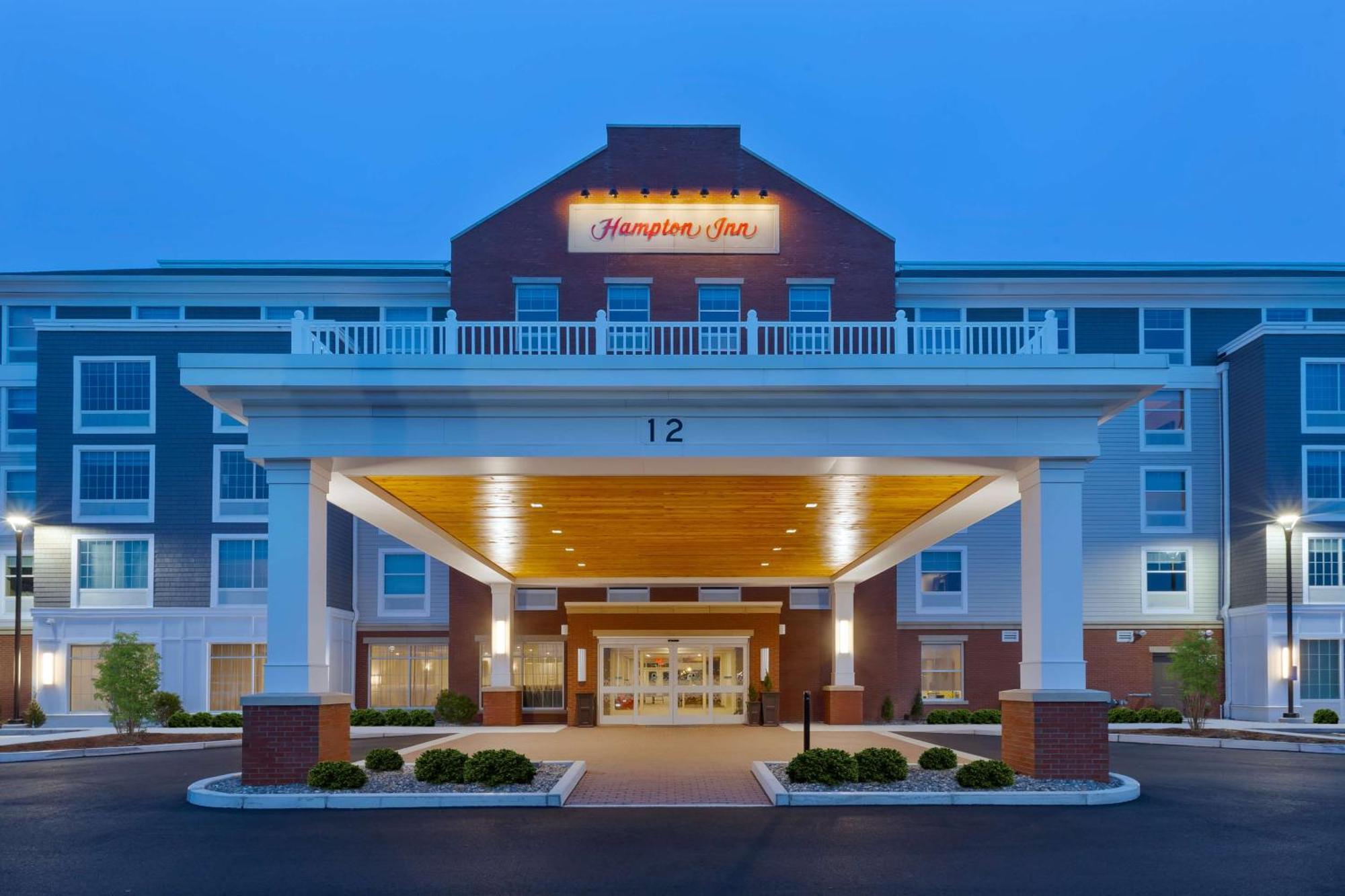 Hampton Inn Cape Cod Canal Bourne Exterior photo
