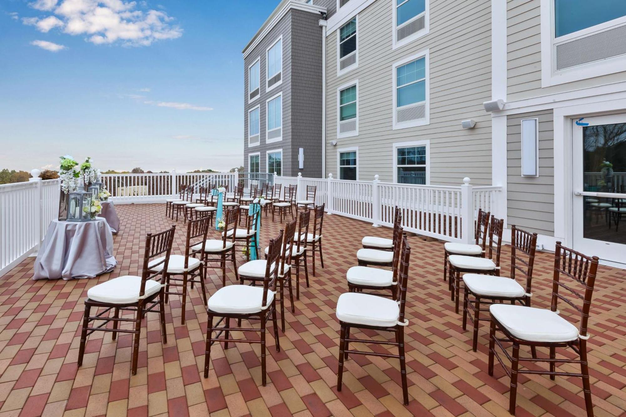 Hampton Inn Cape Cod Canal Bourne Exterior photo