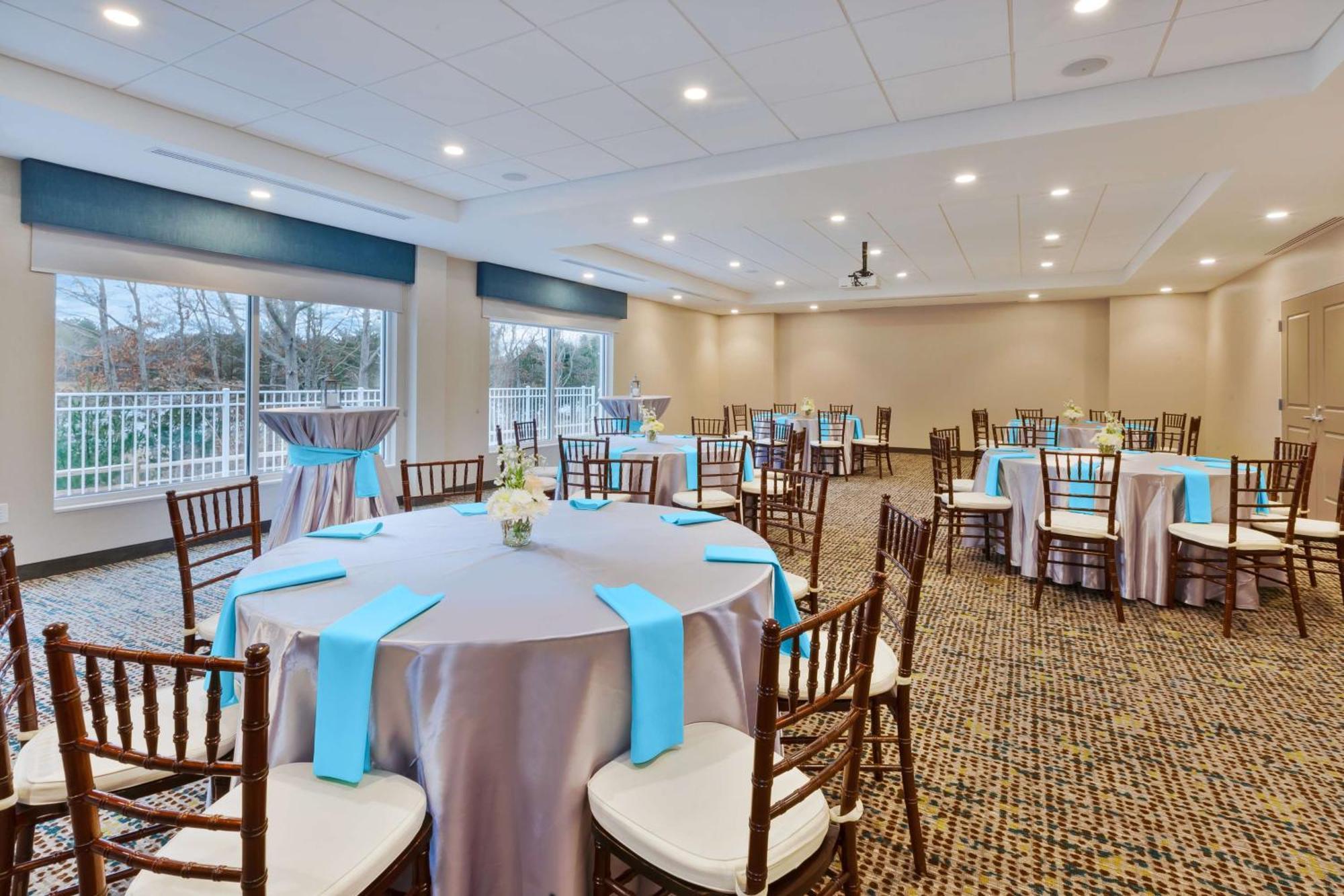 Hampton Inn Cape Cod Canal Bourne Exterior photo