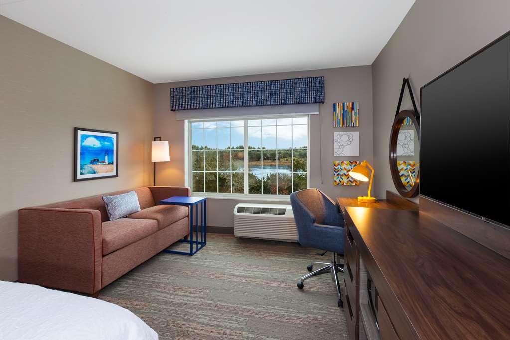 Hampton Inn Cape Cod Canal Bourne Room photo