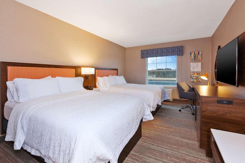Hampton Inn Cape Cod Canal Bourne Room photo
