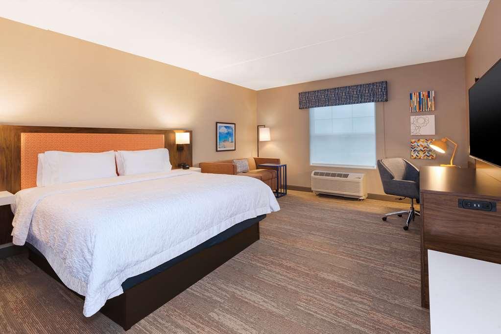 Hampton Inn Cape Cod Canal Bourne Room photo